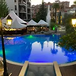 Schoene Im Harmony Monte Carlo ساني بيتش